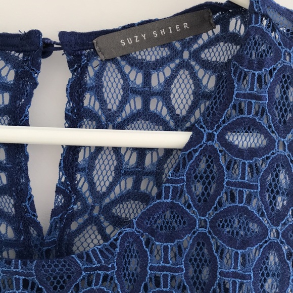 Suzy Shier | Women’s sleeveless blouse. Size M. Lace detail. Blue. Preloved. - Picture 3 of 7
